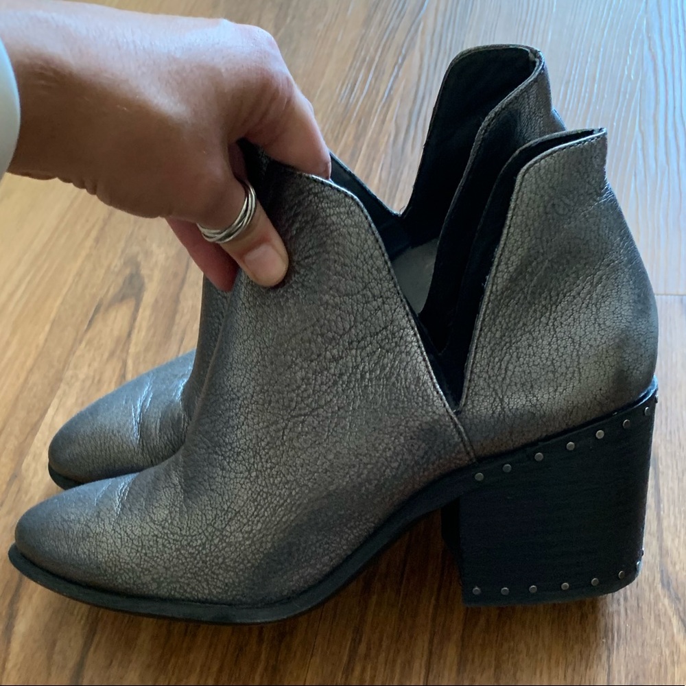 Vince Camuto Booties